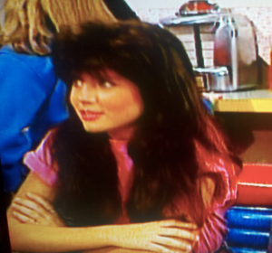 Kelly Kapowski Saved by the Bell hair